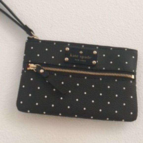 kate spade Handbags - Kate Spade Black/White Polka Dot Wristlet (NWOT)
